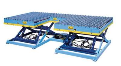 Lift tables with motorized rollers